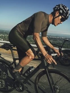 Universal ColoursCanopy Mono Bib Short - Green -Patagonia Clothing Shop Canopy Green Mono Bib Short 20210716015947