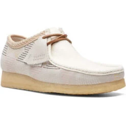 ClarksWallabee Boots - Off White Hairy -Patagonia Clothing Shop Clarks Wallabee boots Off White Hairy 20231020174759 1
