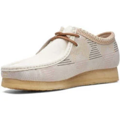 ClarksWallabee Boots - Off White Hairy -Patagonia Clothing Shop Clarks Wallabee boots Off White Hairy 20231020174804 1