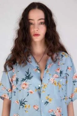 Graphia New YorkDesi Short Sleeve Camp Collar Shirt - Blue Ukiyoe Hibiscus Print -Patagonia Clothing Shop Desi Short Sleeve Camp Collar Blue Ukiyoe Hibiscus Print 20220523150812 1