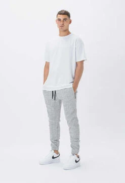 ZanerobeHoneycomb Flight Jogger - White
