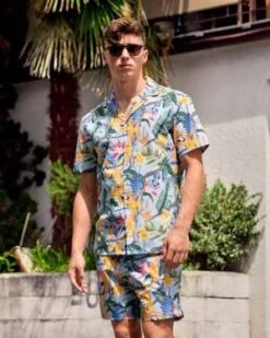 Poplin & Co.Shorts - Parrot Paradise Print -Patagonia Clothing Shop Parrot Paradise Print Shorts 20230414185427