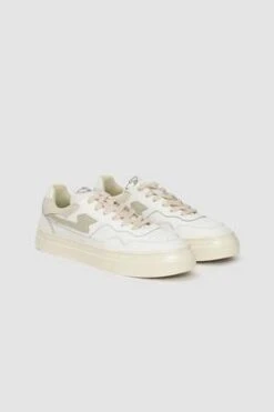S.W.CPearl S Strike Leather Sneakers - White/Putty -Patagonia Clothing Shop Pearl S Strike Leather White Putty 20230911185821 2