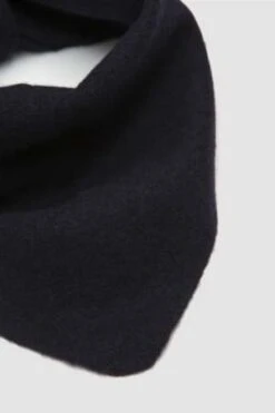 Margaret HowellScout Scarf - Dark Navy -Patagonia Clothing Shop Scout Scarf Lambswool Dark Navy 20231009174531 1