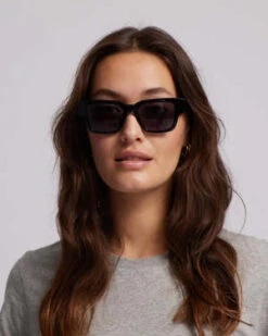 Colorful Standard SunglassesUnisex Colorful Standard Sunglasses - Crystal Clear/Black