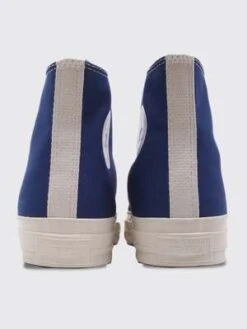 Comme Des Garcons Comme Des GarçonsUnisex Comme Des Garons Play Red Heart Converse Chuck All Star 70 High - Blue -Patagonia Clothing Shop UNISEX Comme des Gar ons Play Red Heart Converse Chuck All Star 70 High SNEAKERS BLUE 20220222203433 2