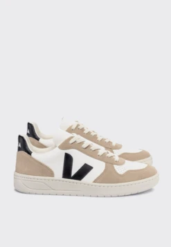 VEJAV10 Leather Sneakers - Sahara/Black/White
