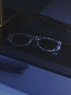 VADAVada Tokio Eyewear - Sapphire/Navy -Patagonia Clothing Shop Vada Tokio Eyewear Sapphire Navy 20220827121415 2